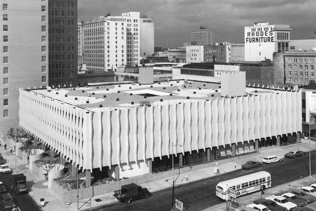 older black and white aerial photo of the library | Photo/Florida Times-Union archives